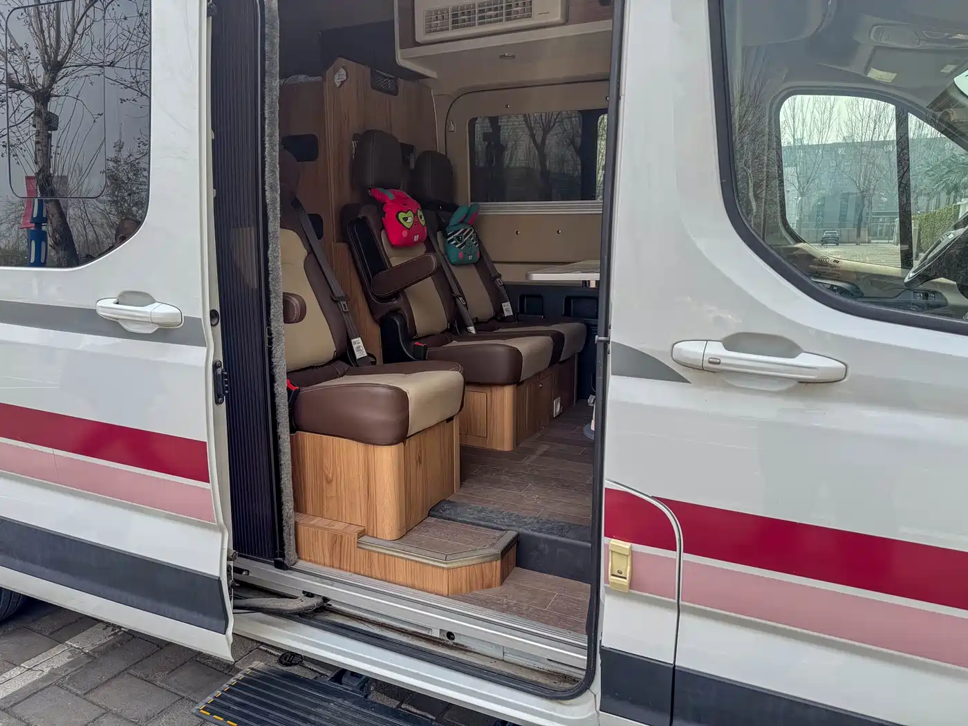 SAIC Maxus MAXUS V90 RV 2021 2.0T Travel Home V90 Self-Contained Class B RV Luxury Longitudinal Bed фото 21