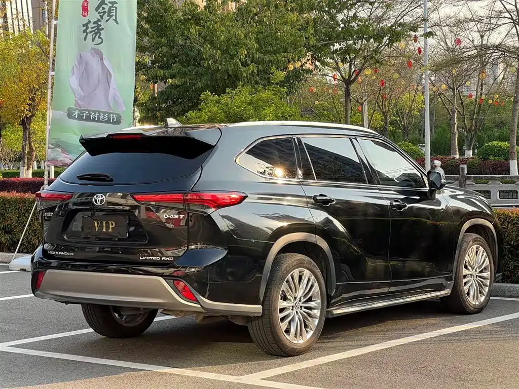Toyota Highlander 2024 380T AWD Ultimate 7-Seater фото 9