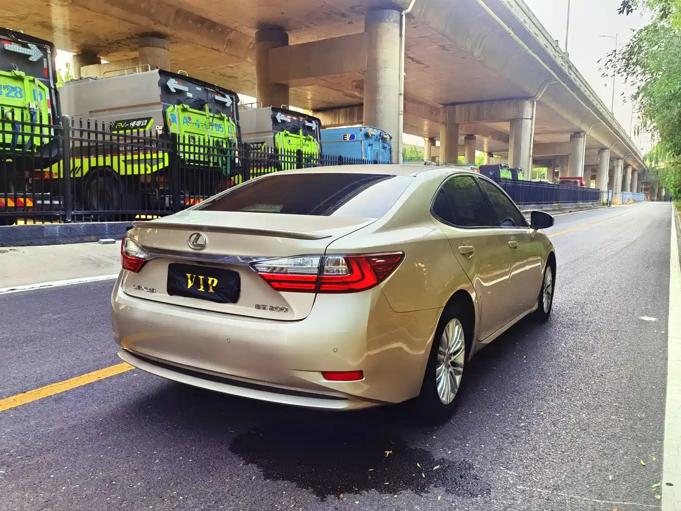 Lexus ES 2015 200 Elite Edition фото 6