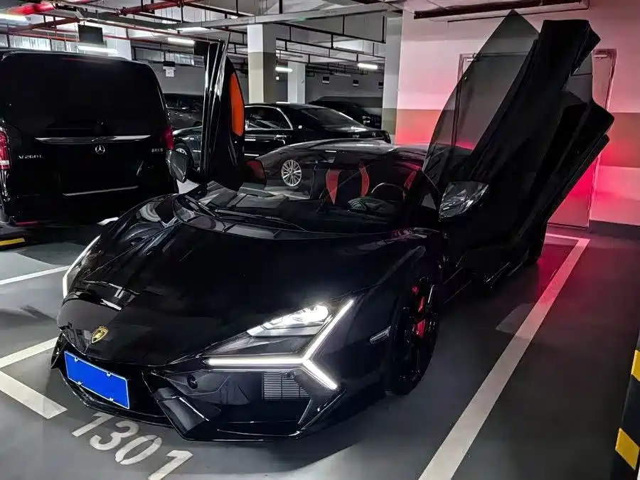 Lamborghini Revuelto 2025 2023 6.5L PHEV Standard