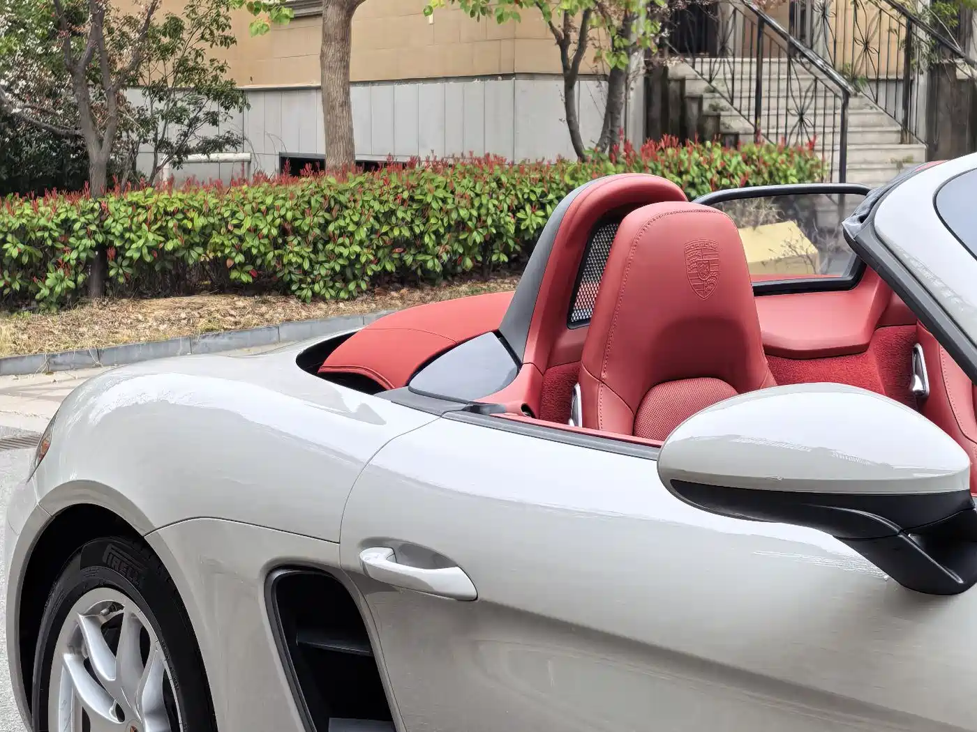PORSCHE 718