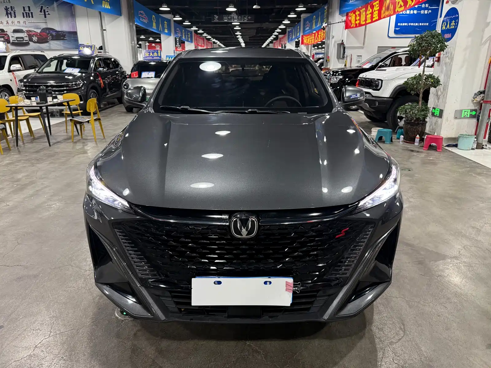 Photo 1 - Changan X5 PLUS