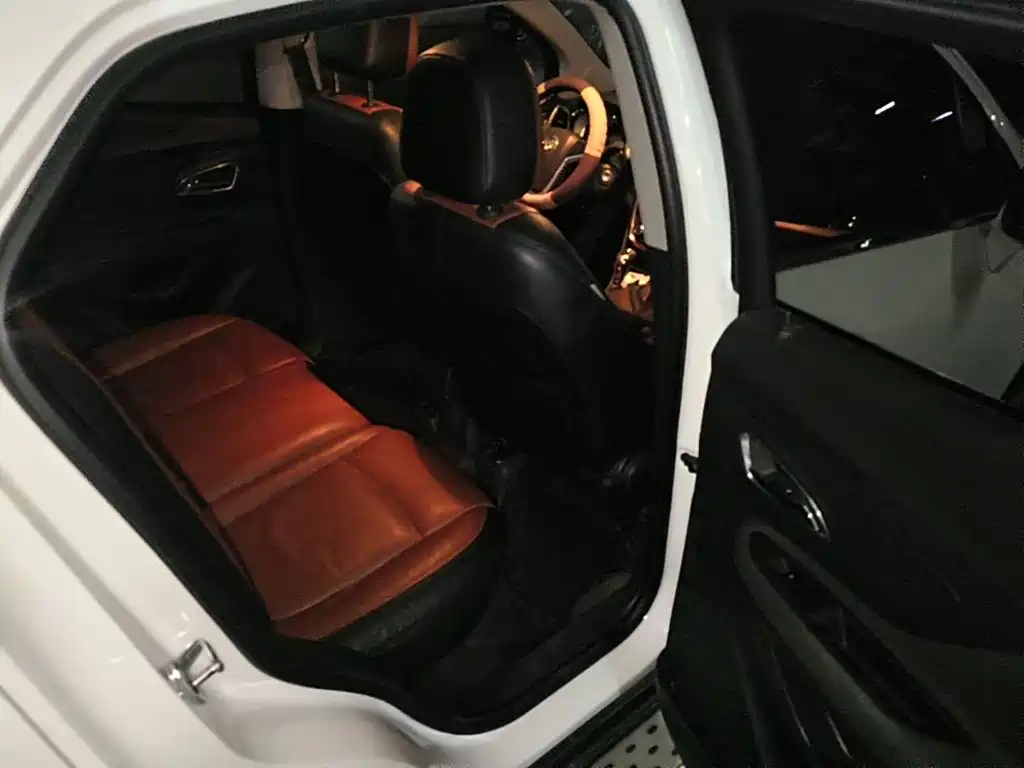Фото 11 - Buick Encore