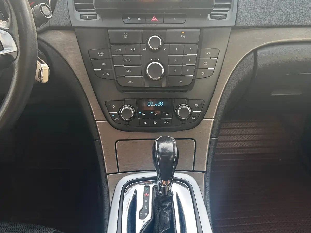 Buick Regal 2013 1.6T Automatic Elite Sport Edition фото 7