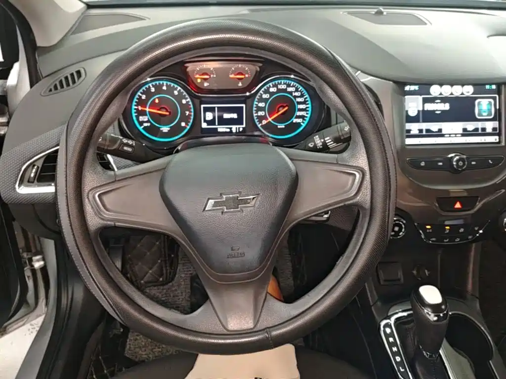 Chevrolet Cruze 2019 2018 Redline 320 Automatic Pioneer Edition