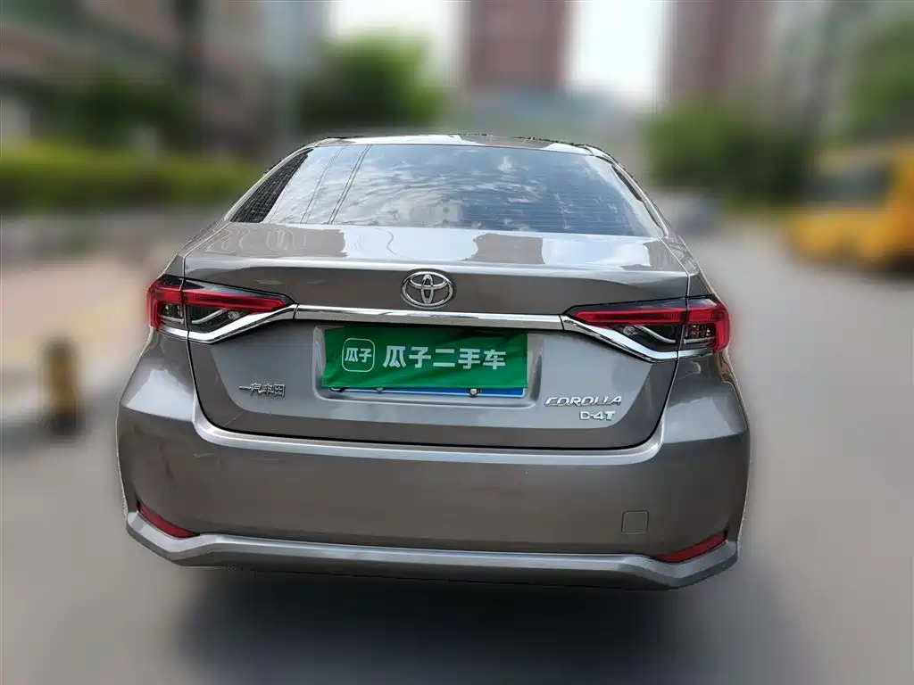 Toyota Corolla 2019 1.2T S-CVT GL Pioneer Edition фото 3