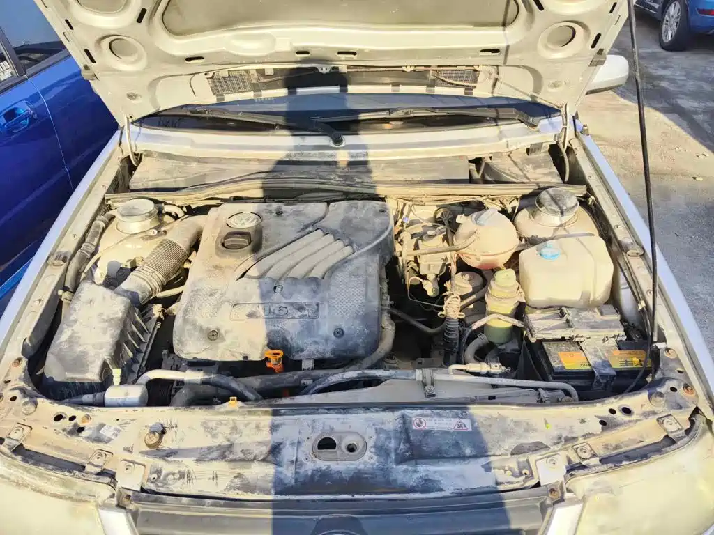 Photo 3 - Volkswagen Jetta
