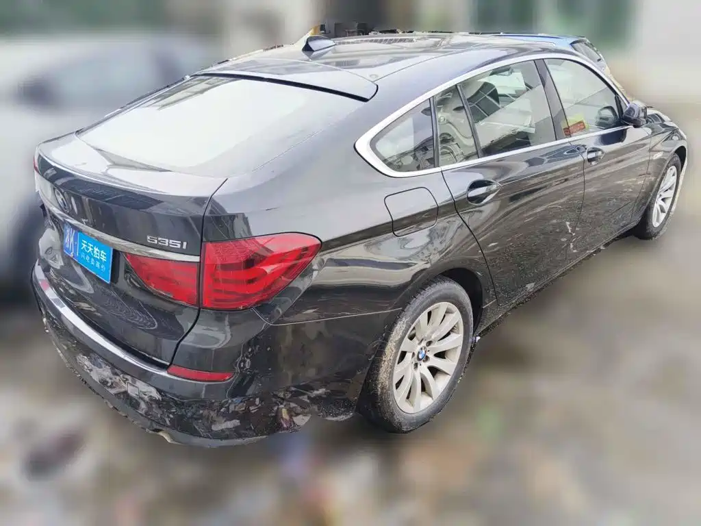 BMW 5 Series GT 2012 2011 535i Elegance