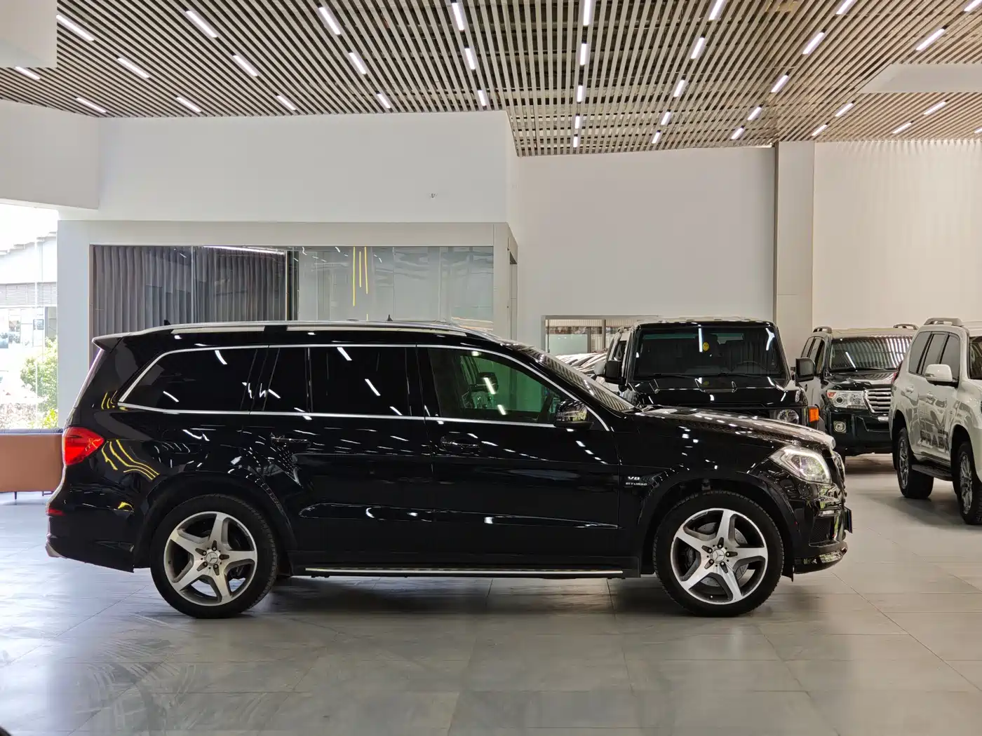 Mercedes-Benz GL-Class AMG 2014 AMG GL 63 фото 16