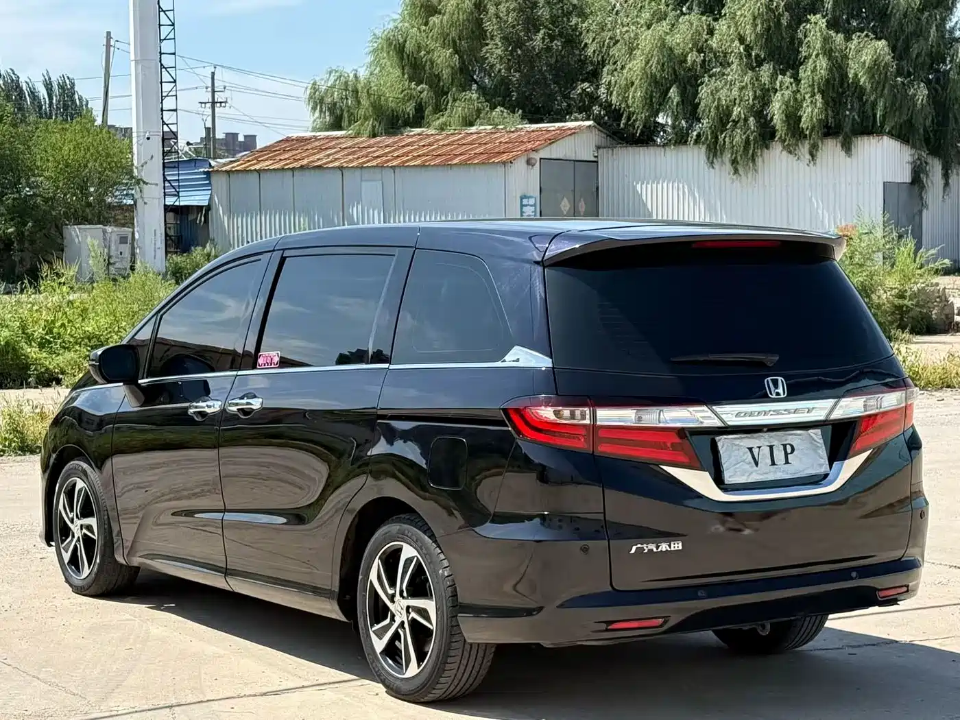 Фото 7 - Honda Odyssey