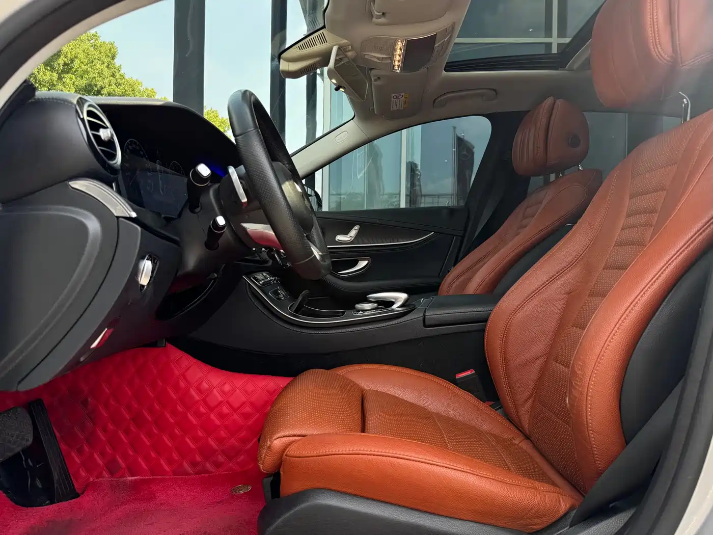 Mercedes-Benz E-Class 2018 E 200 L Sport фото 9