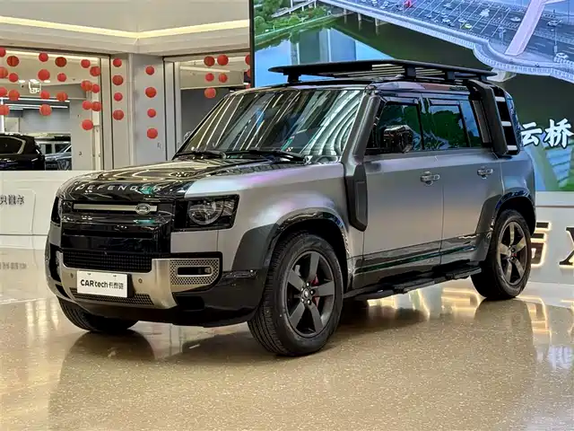 LAND ROVER DEFENDER
