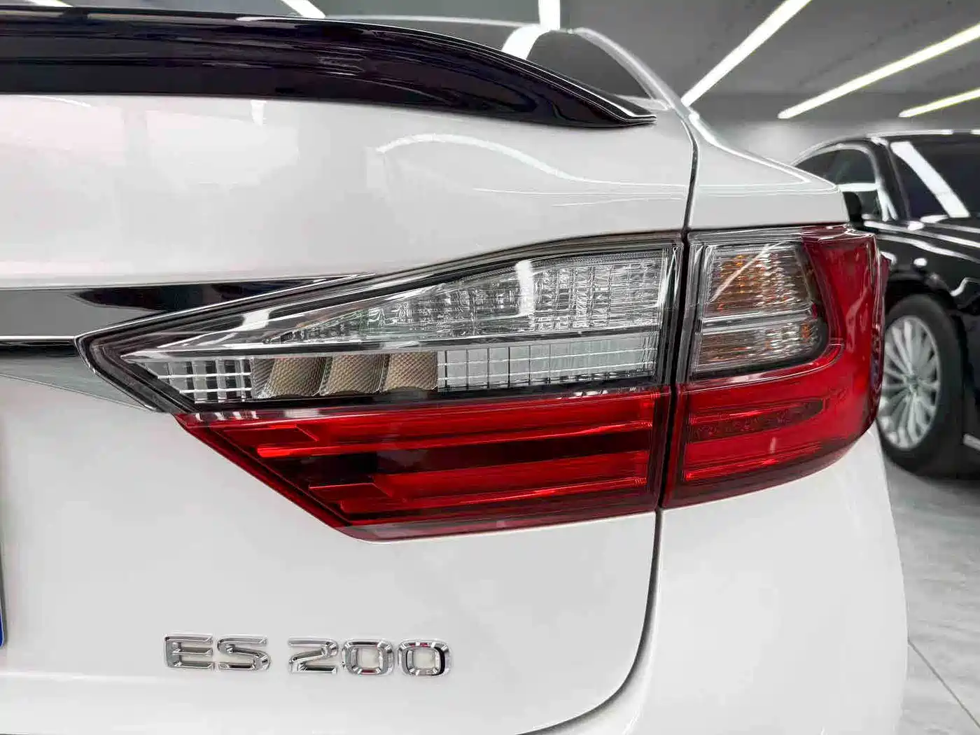 Lexus ES 2017 200 30th Anniversary Edition фото 23