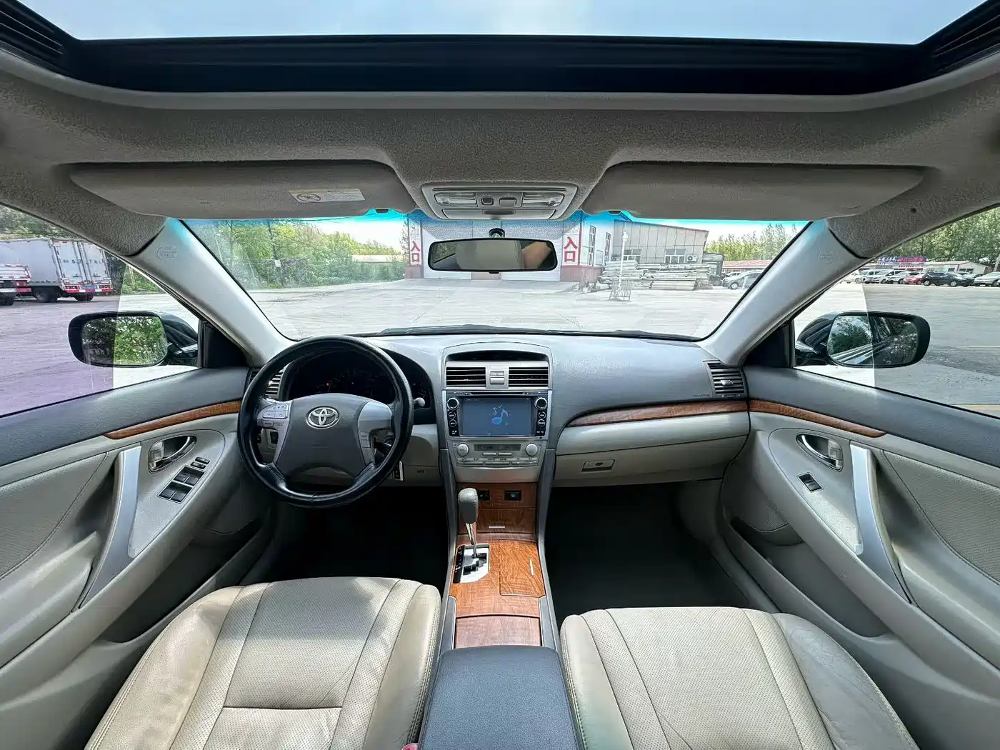 Toyota Camry 2010 240G Luxury Edition фото 4