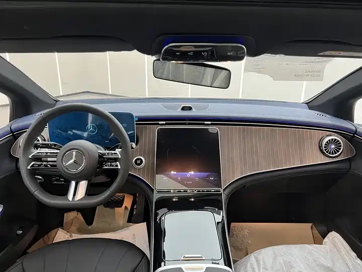 Mercedes-Benz EQE 2025 500 4MATIC Pioneer фото 8