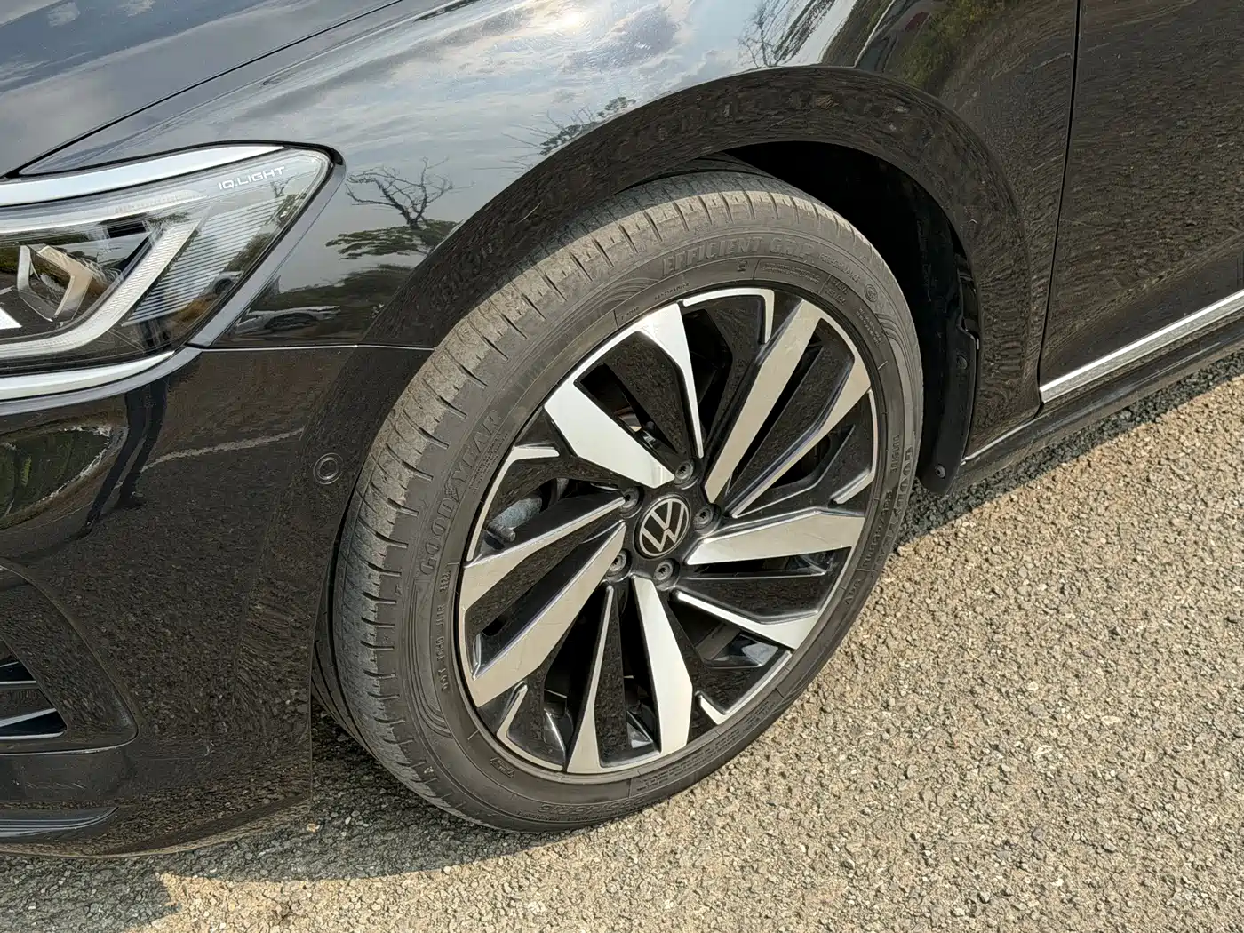 Volkswagen Passat 2022 330TSI Luxury Edition фото 11