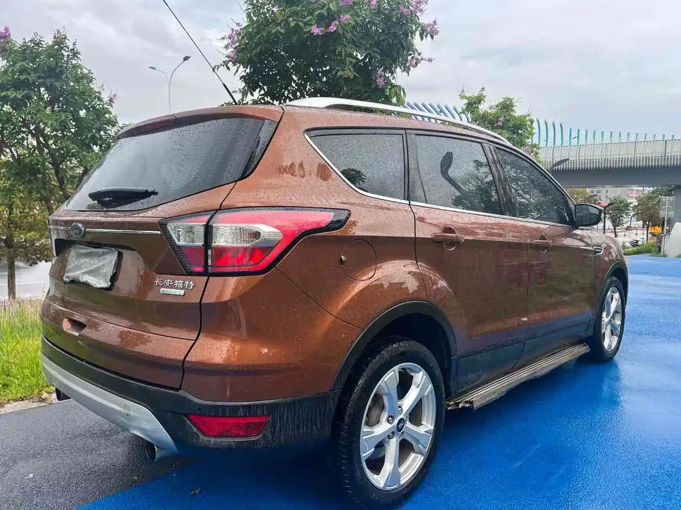 Фото 4 - Ford Kuga