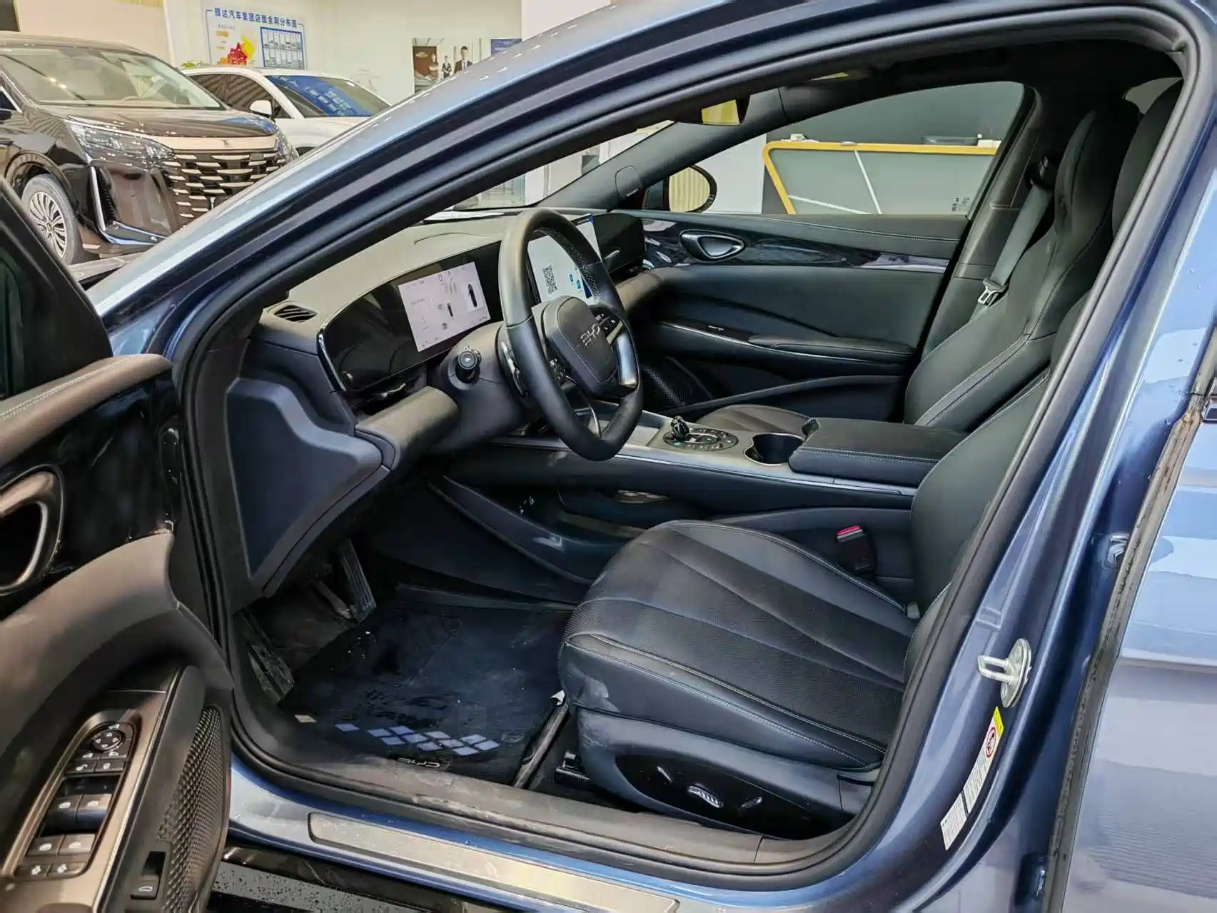 Photo 11 - BYD Seal
