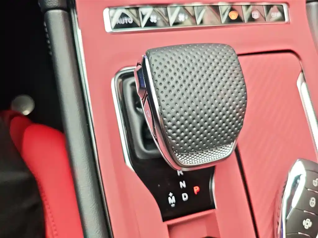 Hongqi H6 2025 Model 2.0T Beauty Edition фото 10