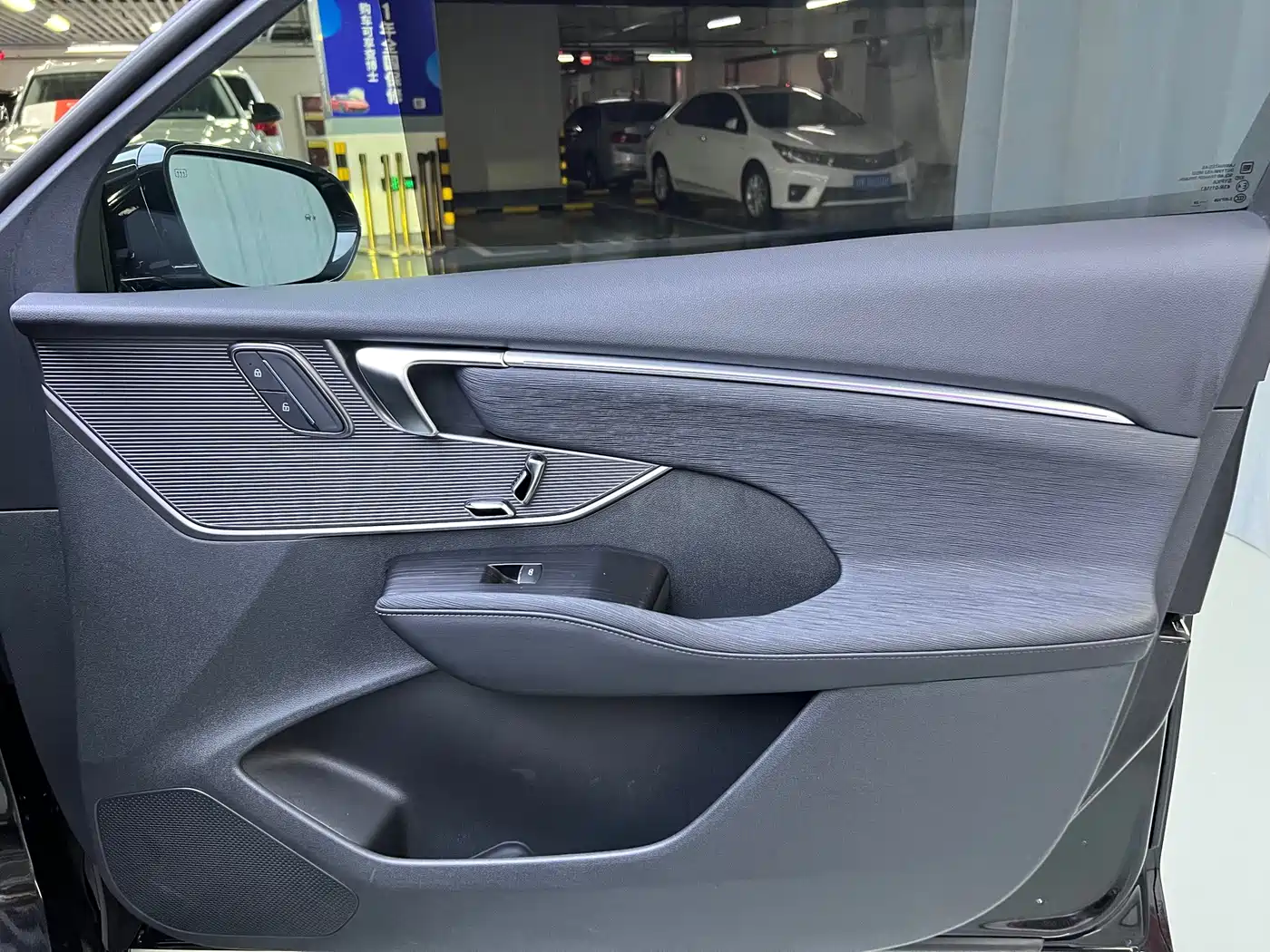 Buick LaCrosse 2024 2025 Model 28T Platinum Edition