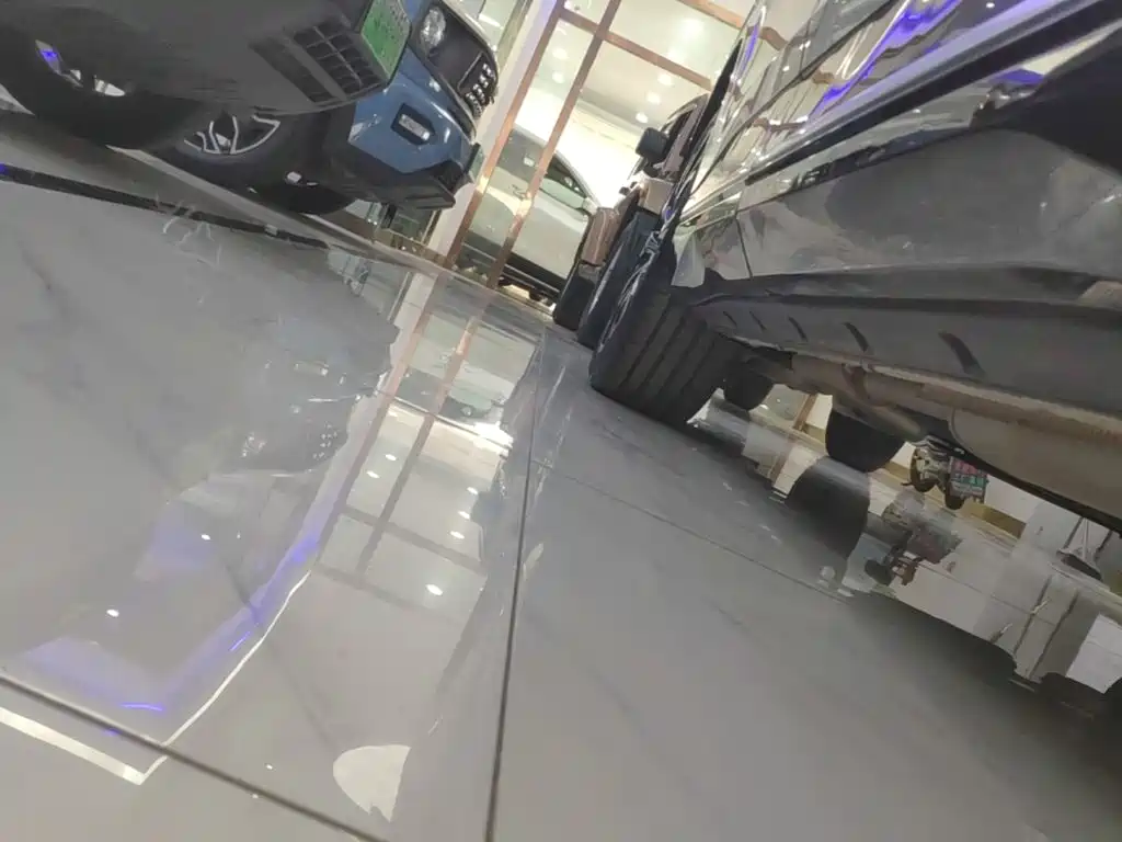 Фото 21 - Dongfeng Yipai eπ008
