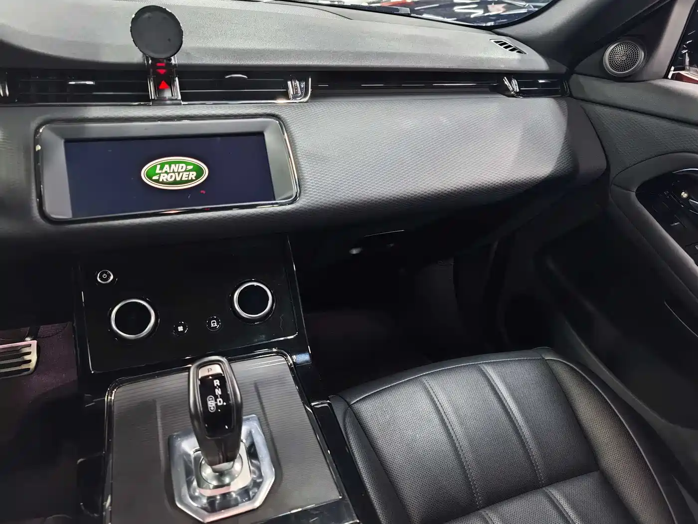 Land Rover Range Rover Evoque 2020 249PS R-DYNAMIC S Sport Edition фото 13