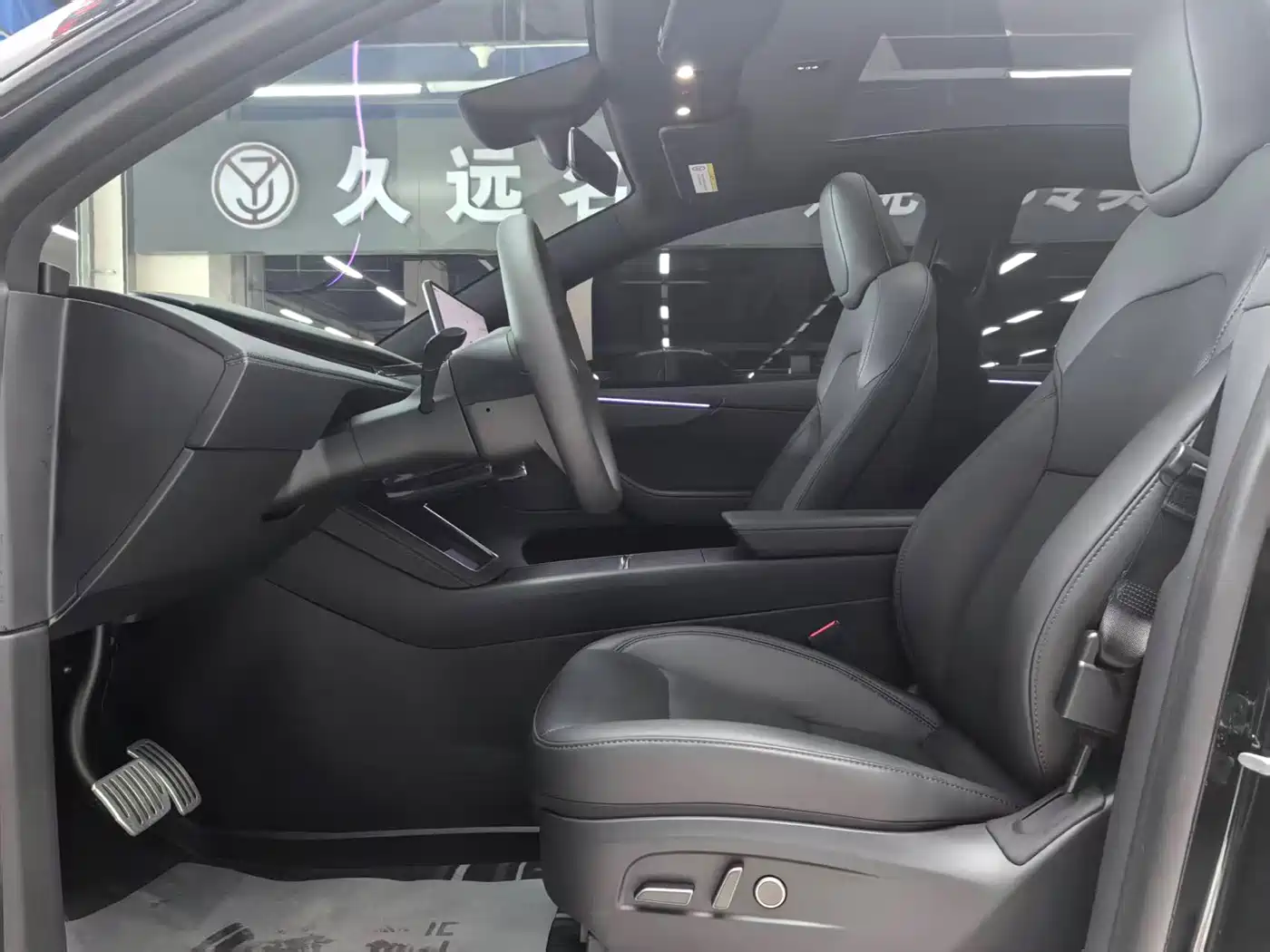 Tesla Model Y 2026 2026 Long Range All-Wheel Drive