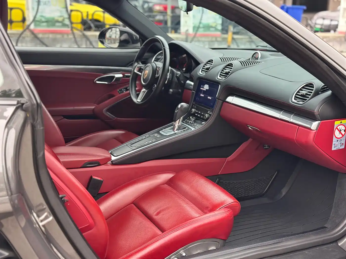 Porsche 718 2018 Cayman 2.0T фото 9