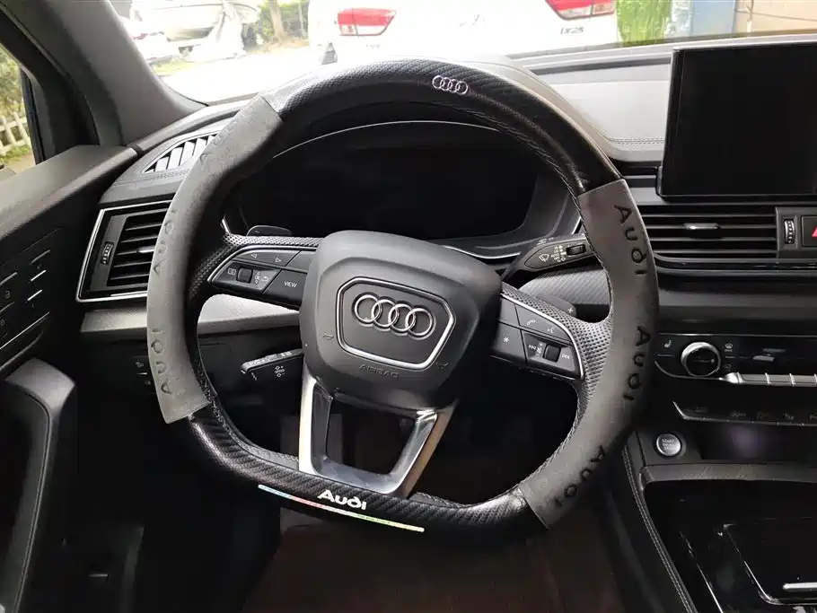 Audi Q5L Sportback 2022 40 TFSI Luxury фото 15