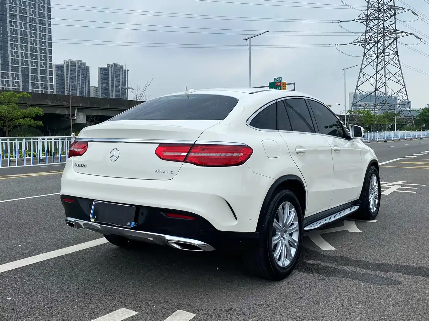 Mercedes-Benz GLE Coupe 2015 GLE 320 4MATIC Coupe SUV фото 9