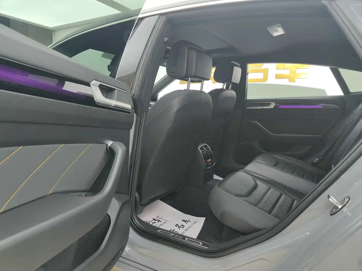 Volkswagen FAW-Volkswagen CC 2023 380TSI Eye-catching Edition фото 9