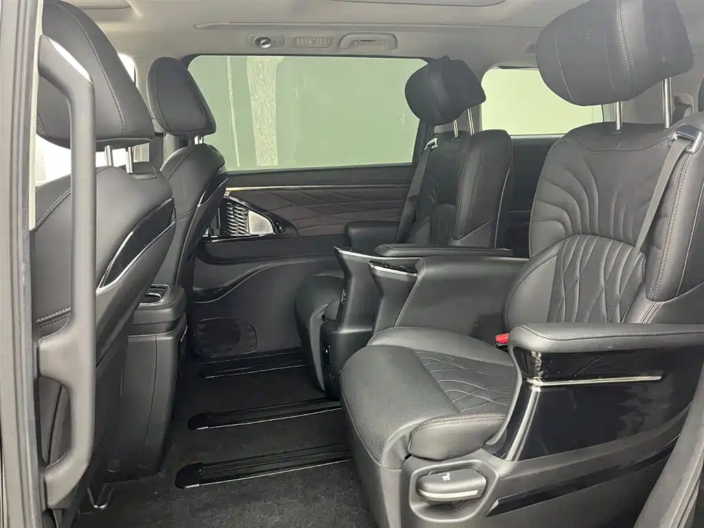 GAC TRUMPCHI TRUMPCHI M8
