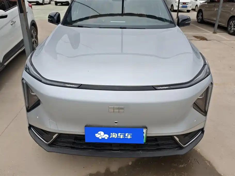 Geely Galaxy Galaxy L7 2025 EM-i 115km Explorer+ Edition фото 2
