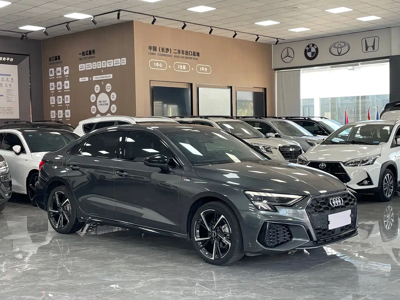 Audi A3 2022 A3L Limousine 35 TFSI Style Sport фото 3