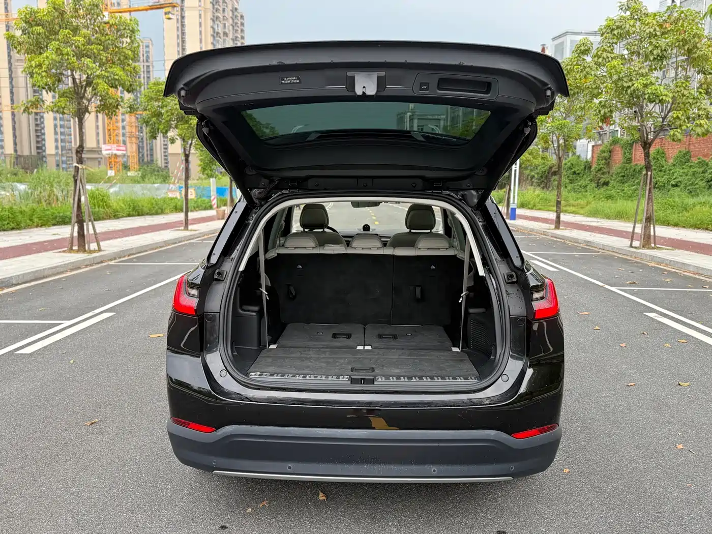 NIO ES8 2019 2018 355KM Base Model 7-Seater Version
