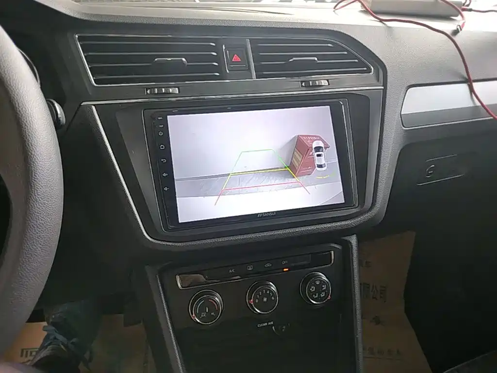 Volkswagen Tiguan L 2020 330TSI Auto 2WD Trend China VI фото 13