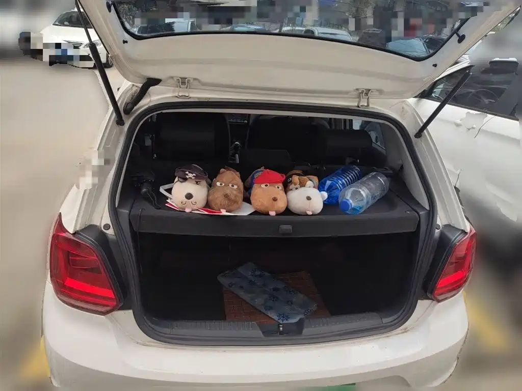 Volkswagen Polo 2016 1.4L Manual Trend фото 20