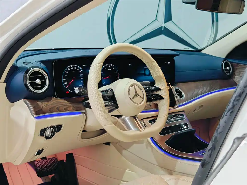 Mercedes-Benz E-Class 2022 E 300 L Sport Luxury фото 10