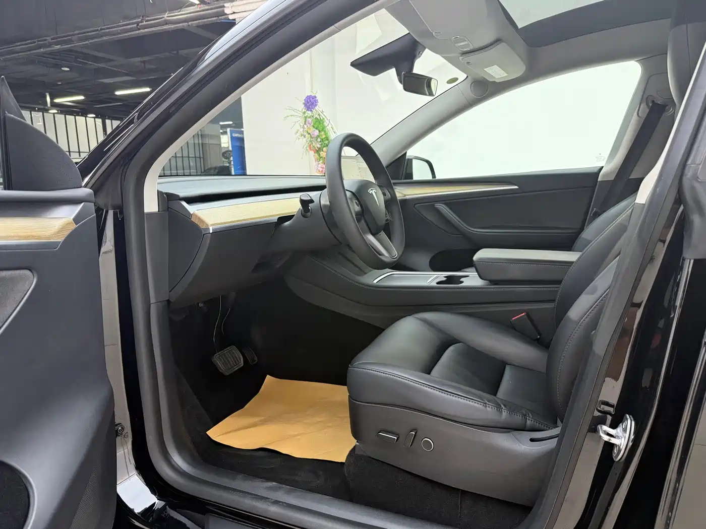 Tesla Model Y 2021 2021 Standard Range Rear-Wheel Drive