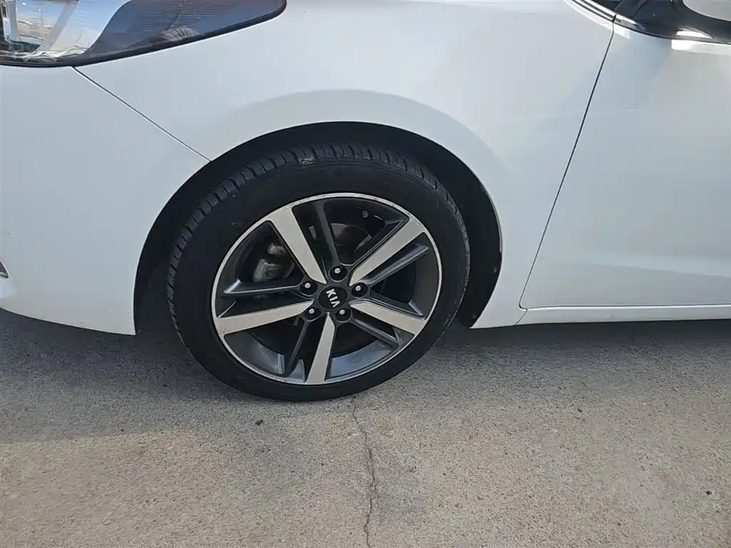 Kia K3 2017 1.6L Automatic 15th Anniversary Special GLS фото 23
