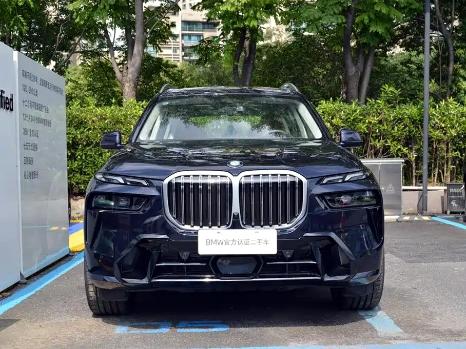 BMW X7 2023 xDrive40i Executive M Sport Package фото 3