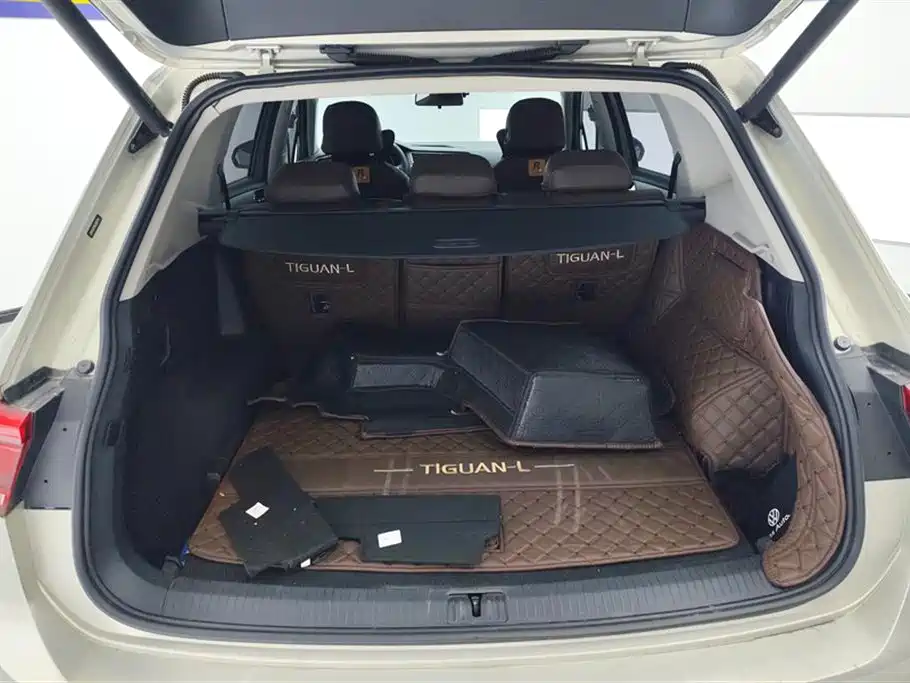Volkswagen Tiguan L 2020 330TSI Auto 2WD Trend China VI фото 4