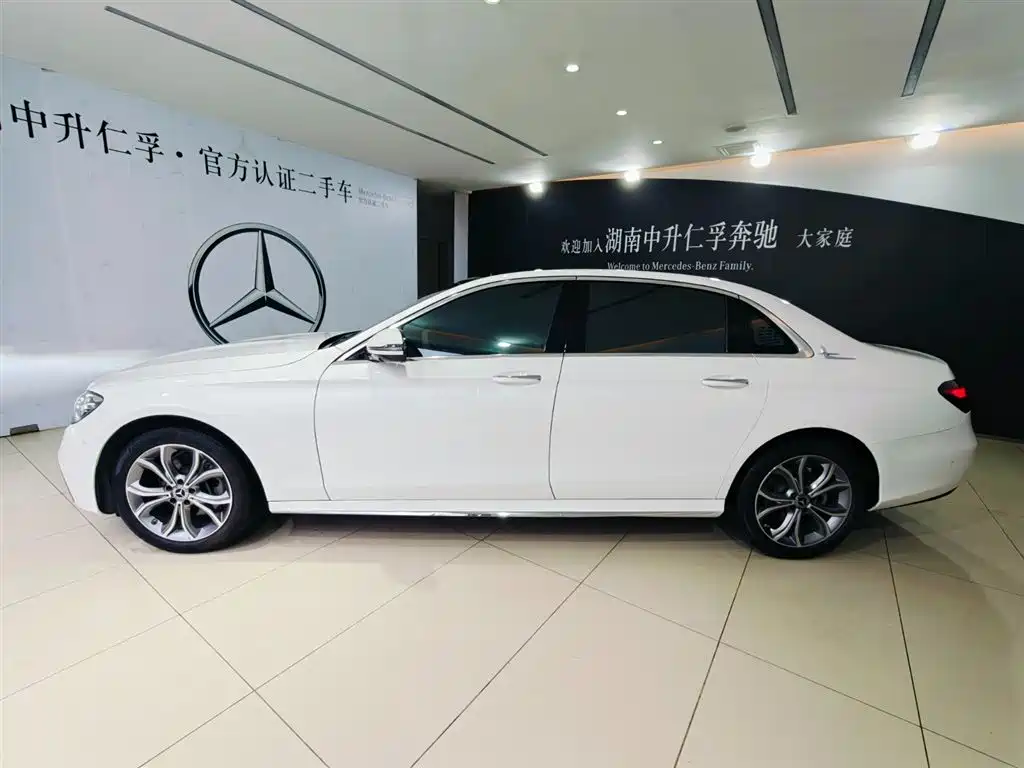 Mercedes-Benz E-Class 2022 E 300 L Sport Luxury фото 4