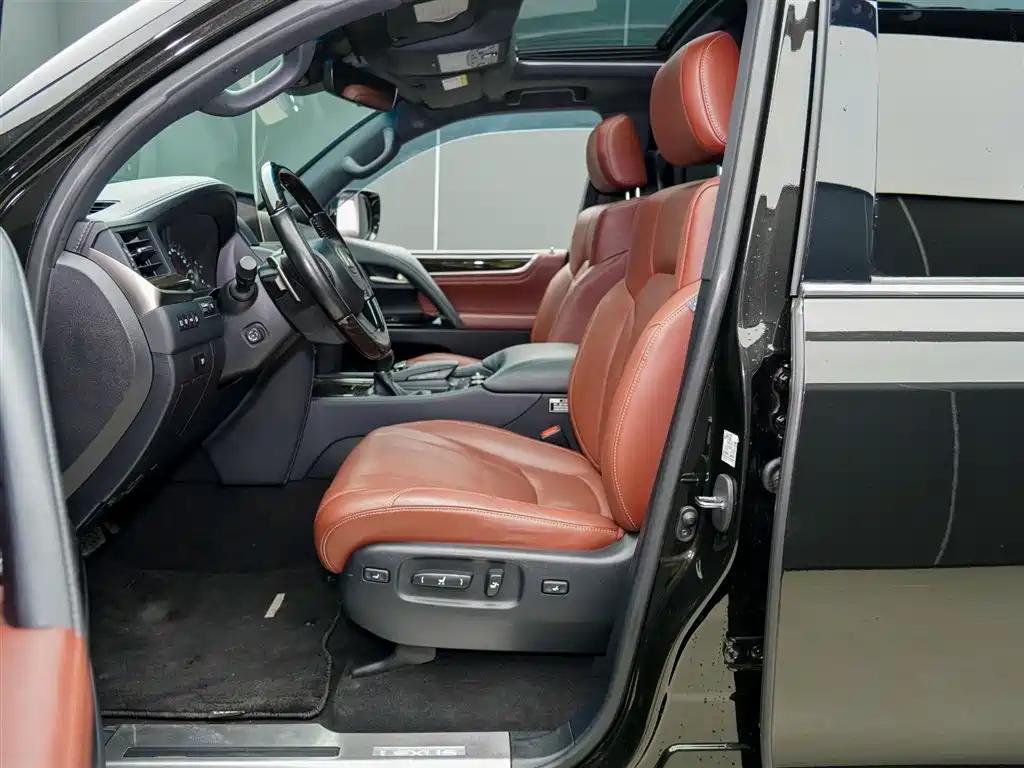Lexus LX 2019 570 Prestige Luxury Edition фото 9
