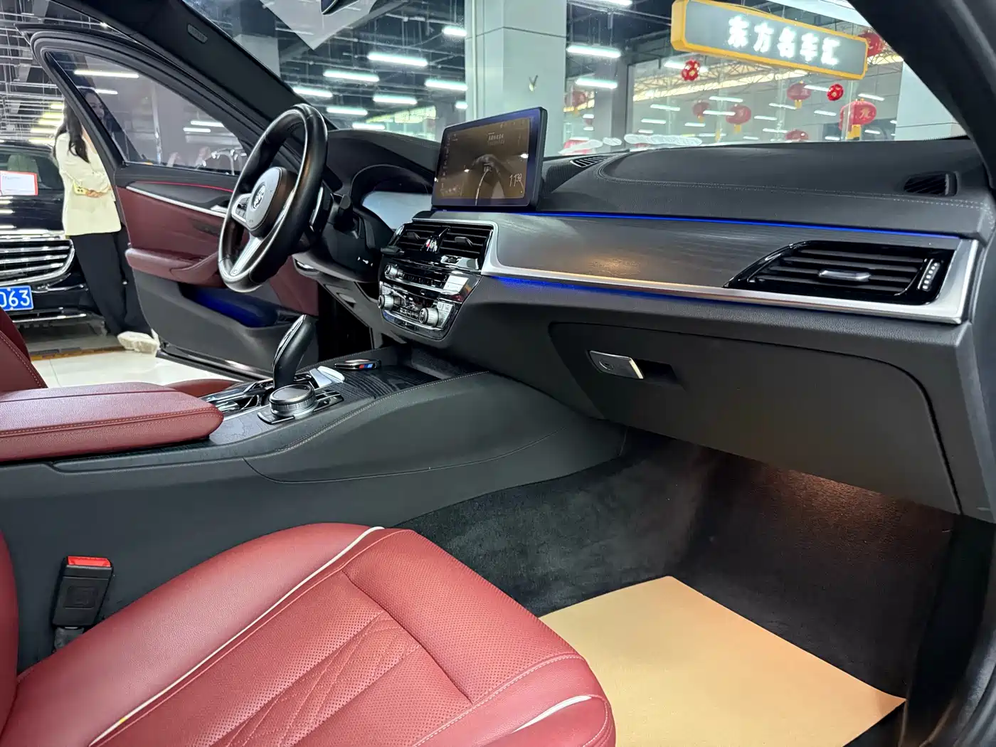 BMW 5 Series 2021 Facelift 530Li Leading M Sport Package фото 14