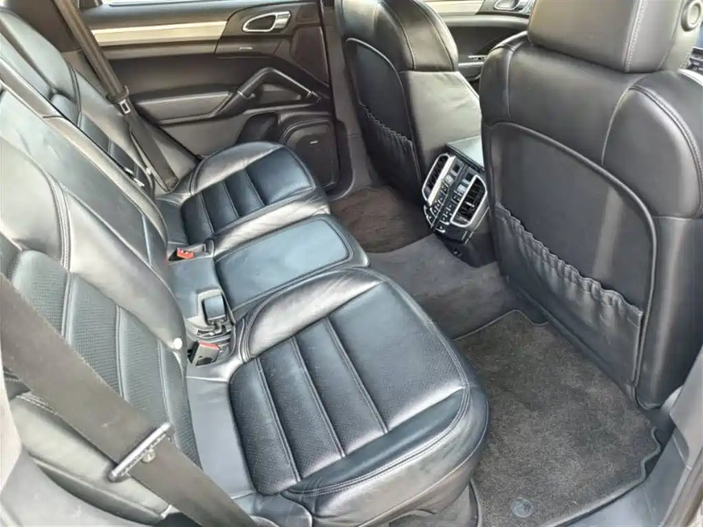 Porsche Cayenne 2011 Cayenne Turbo 4.8T фото 12