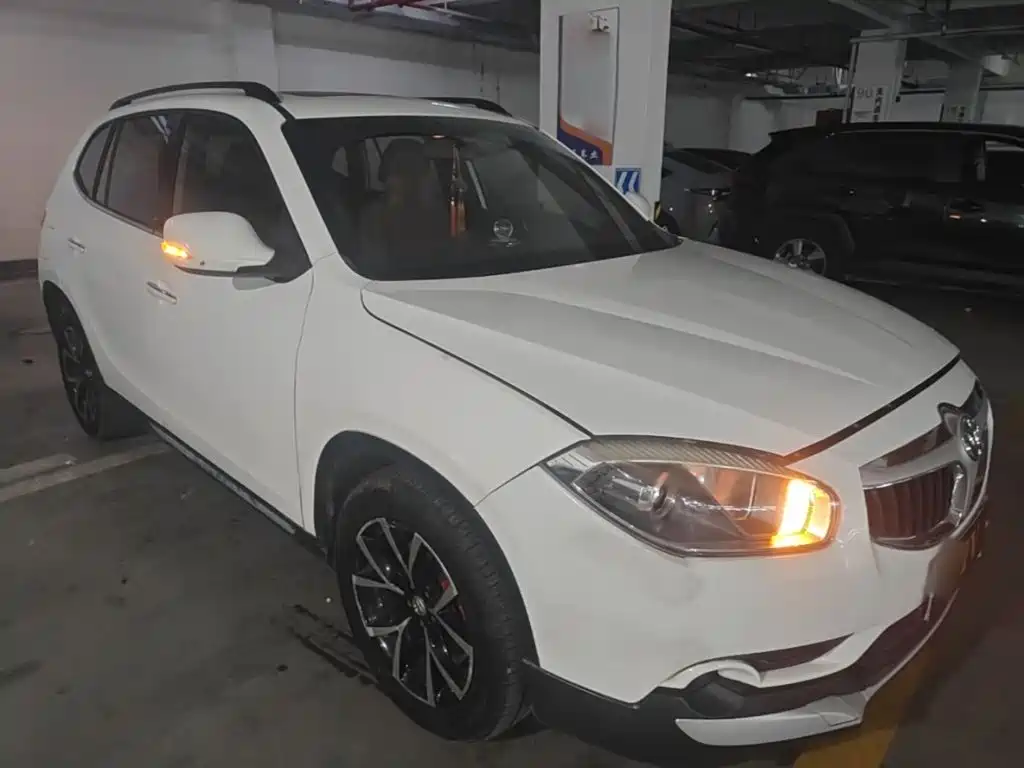 Zhonghua V5 2016 2016 1.5T Automatic 2WD Smart