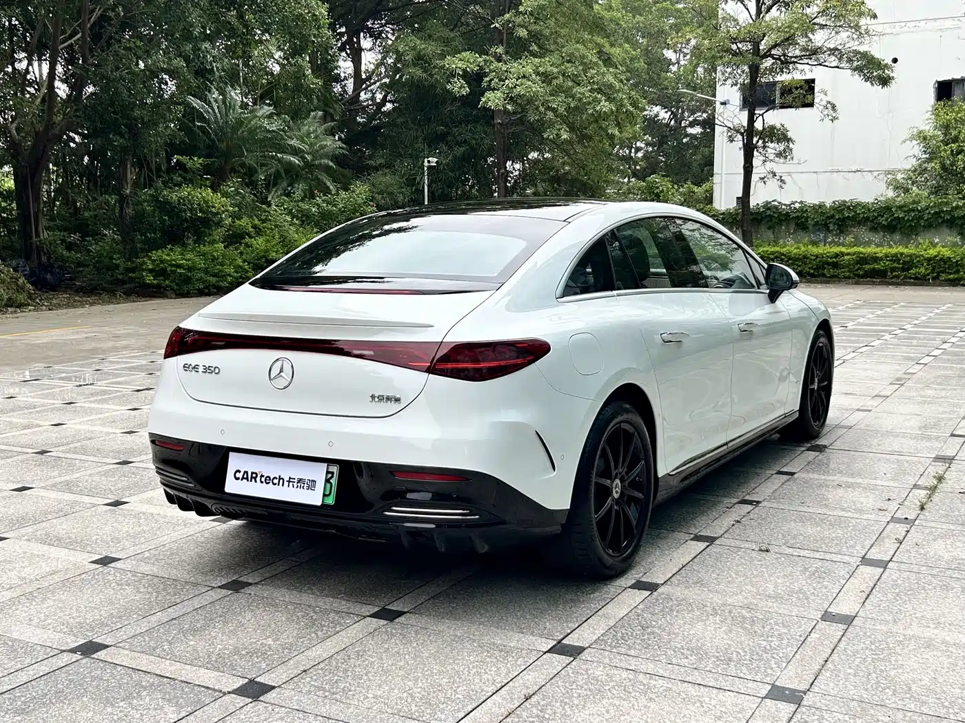 Mercedes-Benz EQE 2022 350 Pioneer Edition фото 3