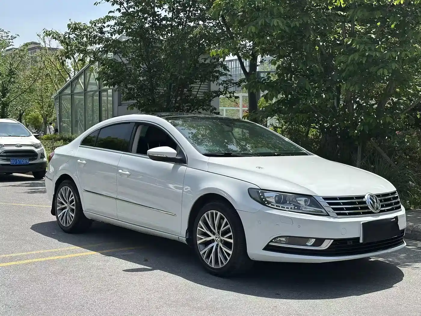 Volkswagen FAW-Volkswagen CC 2016 Model 1.8TSI Luxury фото 3