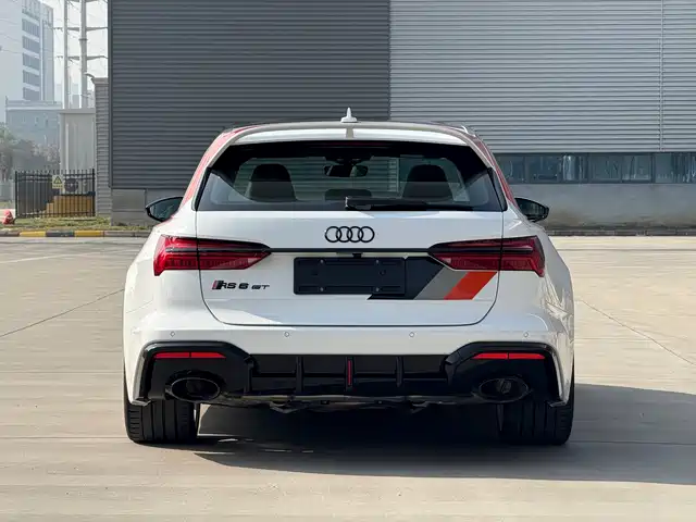Audi RS 6 2025 RS 6 Avant GT — фото 5
